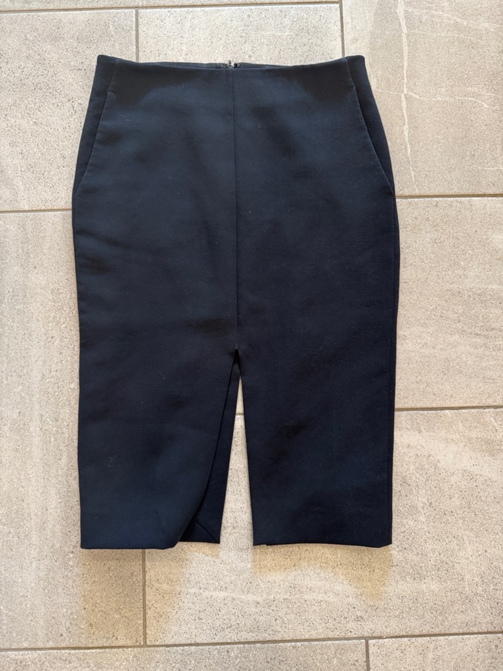Aritzia Babaton Zayan Black Skirt, Sz 4